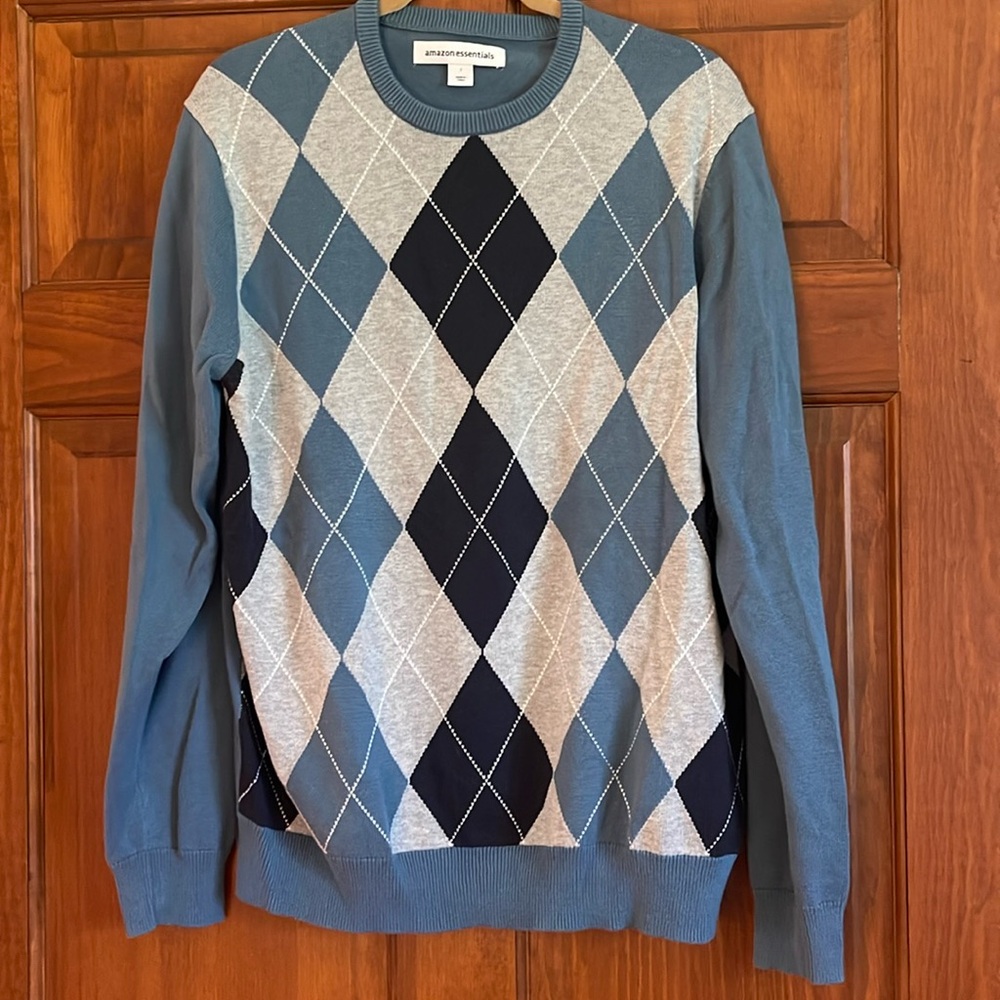 Argyle “Amazon Basics” pullover sweater